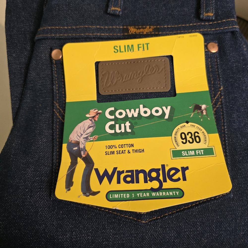 NWT Wrangler Men's Slim Fit Cowboy Cut Jeans - Dark Blue